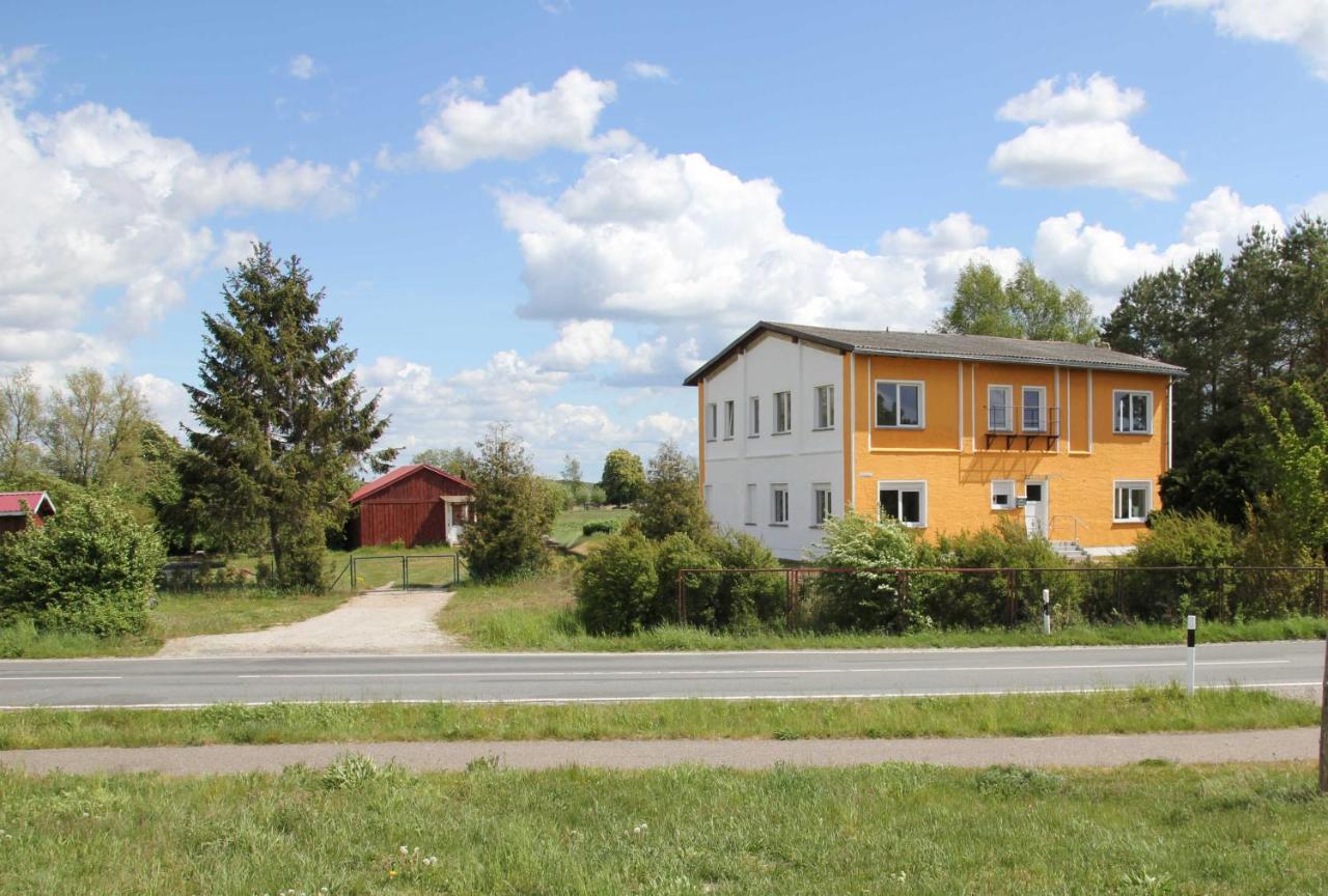 Nossentiner Huette Ferienwohnung Am Alten Gutshaus מראה חיצוני תמונה